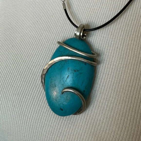 Turquoise and Silver Pendant Necklace | Leather Choker | NWT - Picture 1 of 9